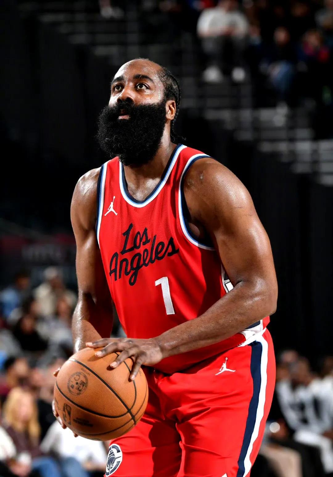 开云-关于今晨华盛顿奇才绝杀压哨——NBA常规赛节点到来；质疑声仍在；纪律约束更严格的信息